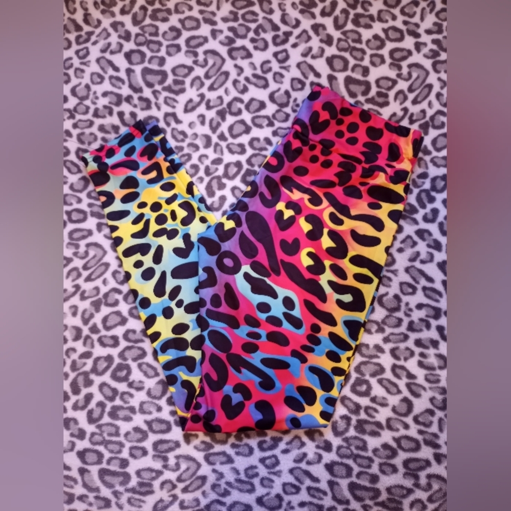 Lisa Frank inspired rainbow leggings. Size Large. Women's High waisted.